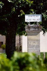 Chateau Petit-Village Chateau Petit-Village